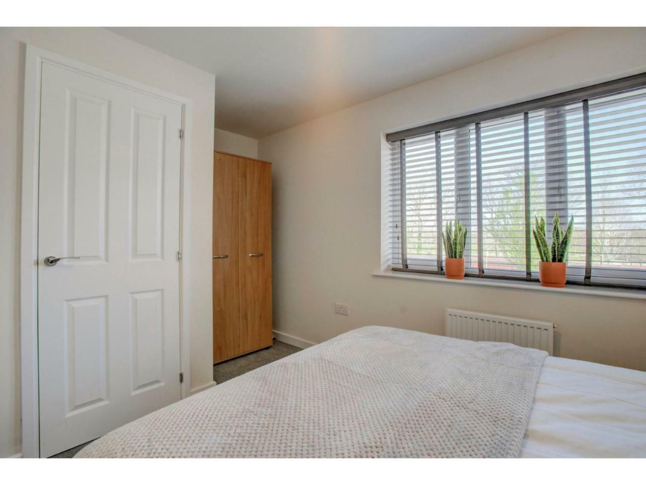 Newly Built, Splendid House For 5 In Manchester! Екстер'єр фото